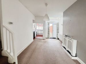 DINING ROOM- click for photo gallery